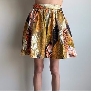 CIRCLE FULL SKIRT
size: 5 | high-waisted | measurement: waist-13” length-18.25”